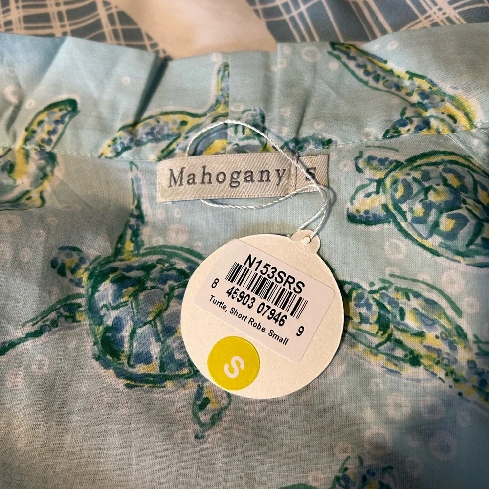 🔥🆕🔥Mahogany Turtle Short Robe - Small​ - Picture 6 of 6